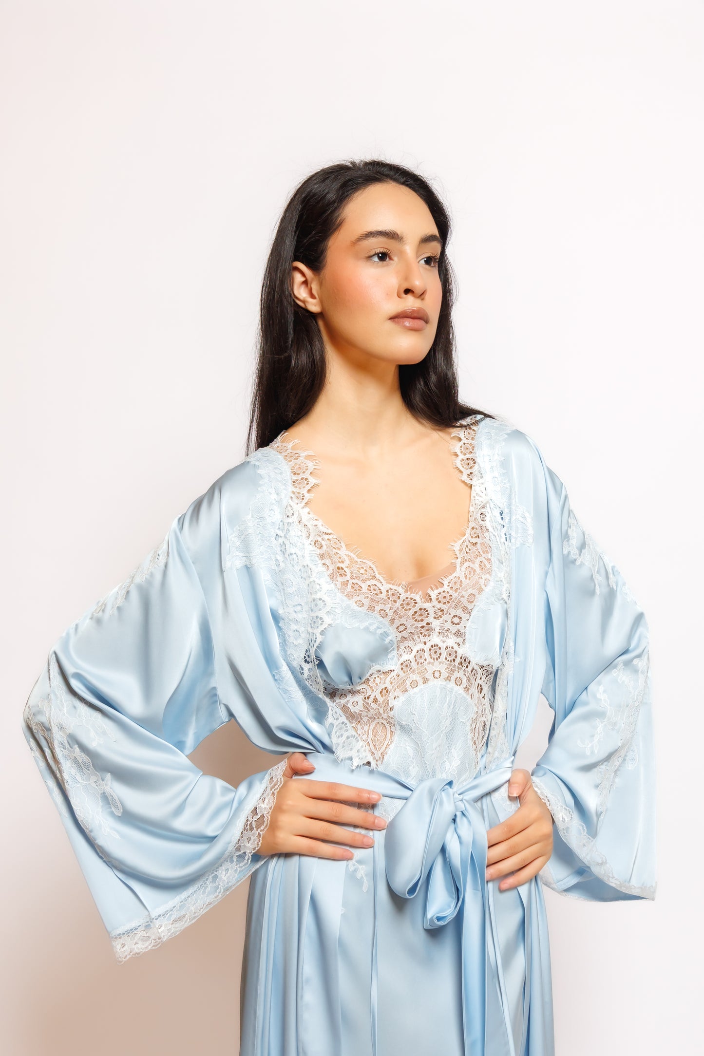 SILK NIGHTY AND ROBE W/LACE