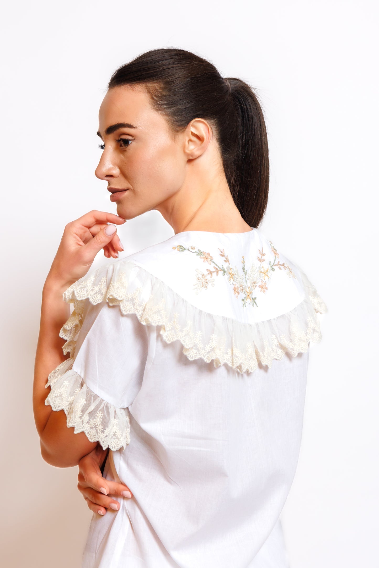 COTTON PAJAMA SET W/EMBROIDERY & LACE