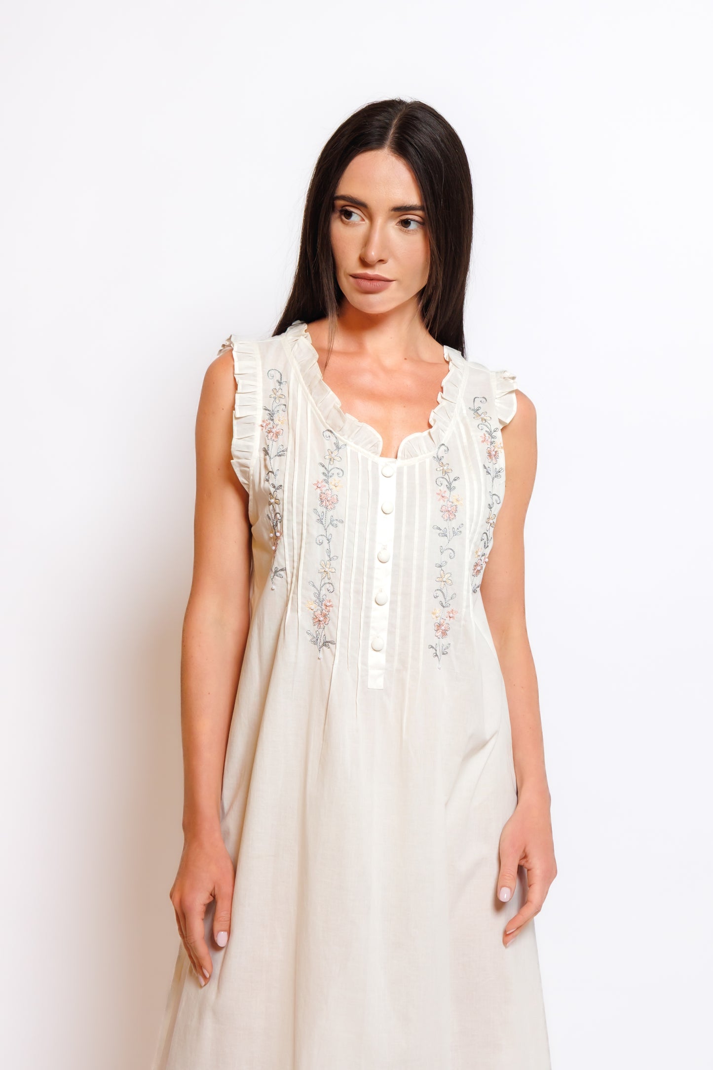 COTTON SET STYLE W/EMBROIDERY & LACE