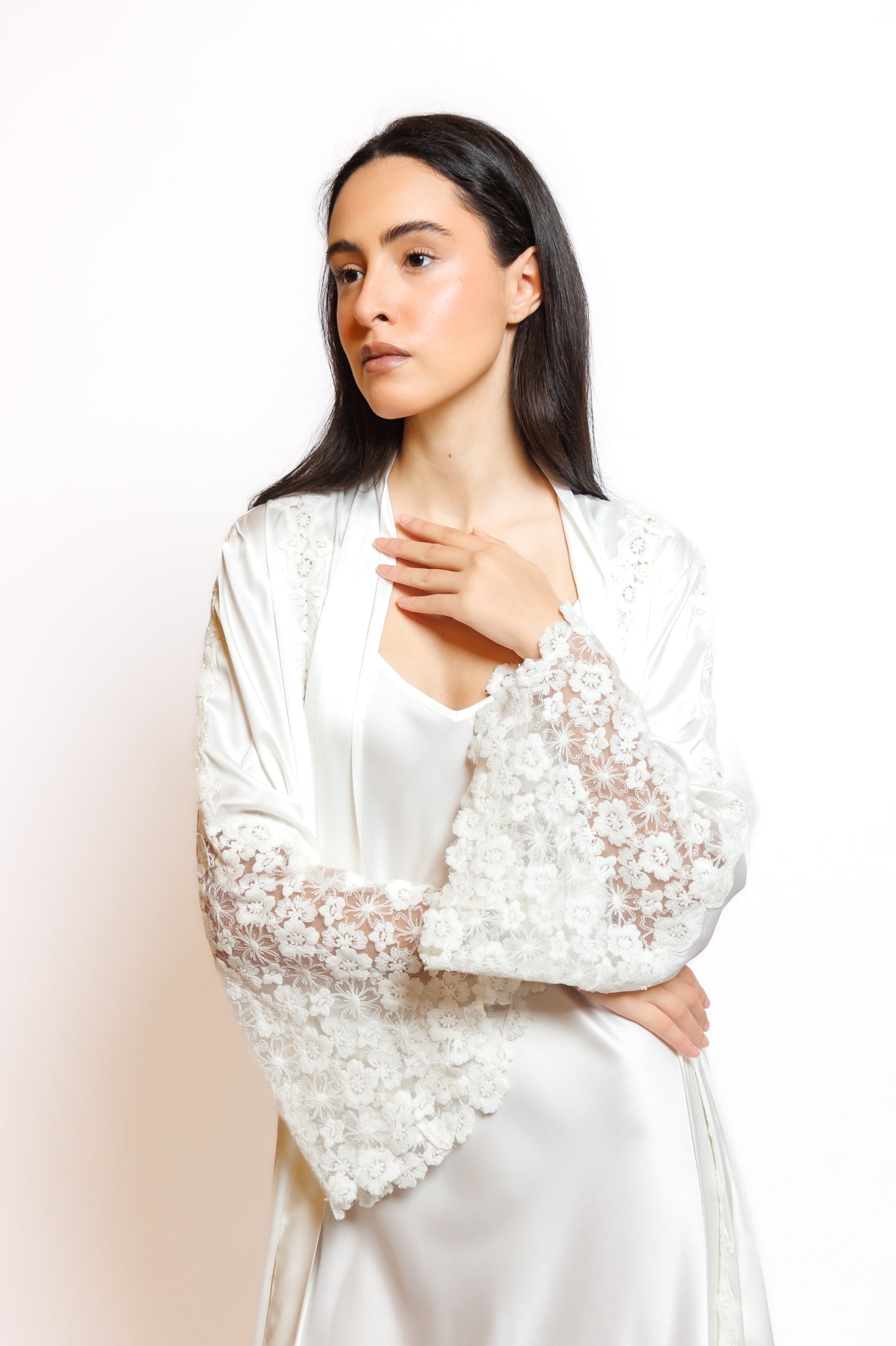 SILK NIGHTY AND ROBE W/LACE