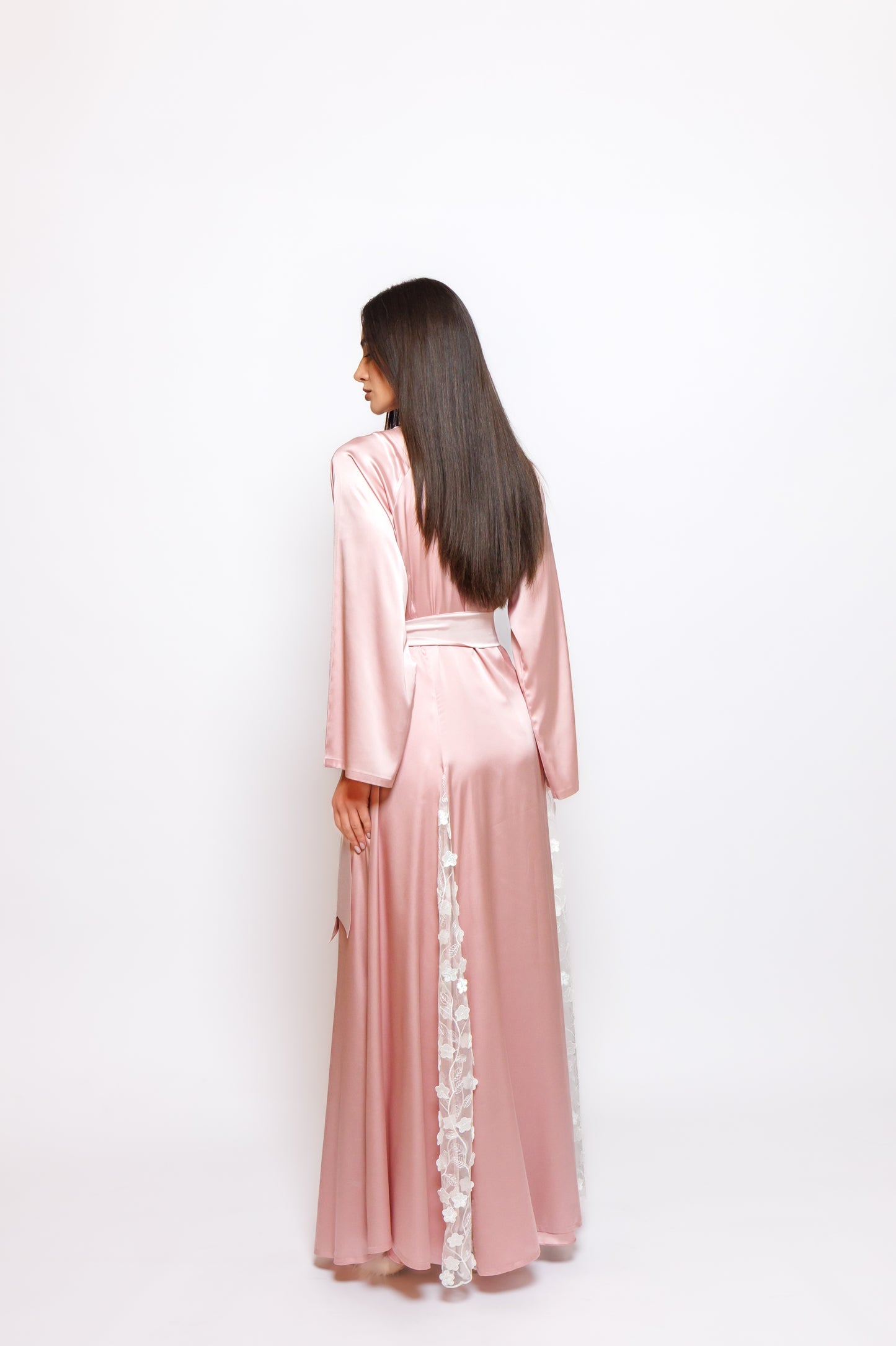SILK NIGHTY AND ROBE W/LACE