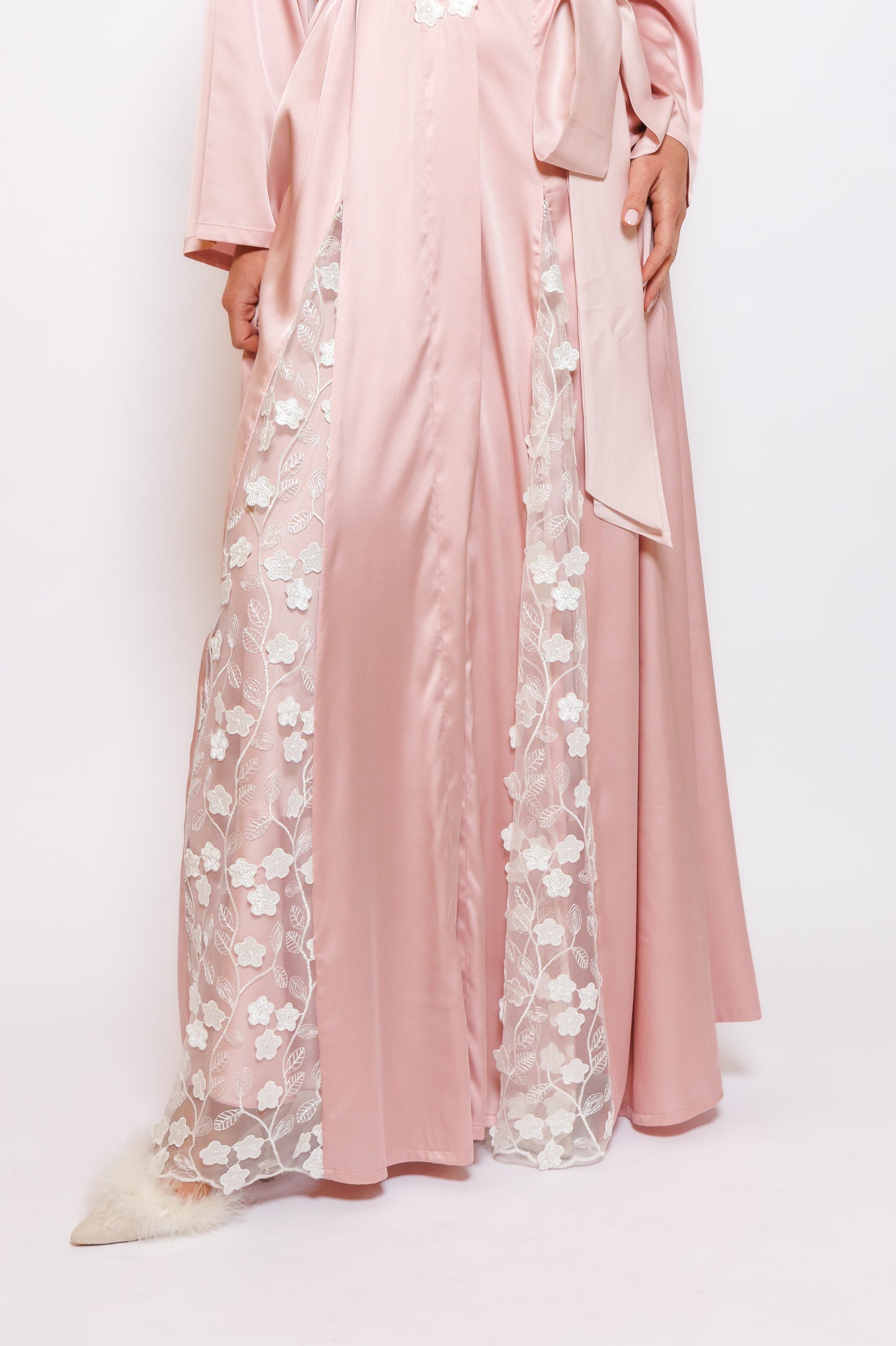 SILK NIGHTY AND ROBE W/LACE