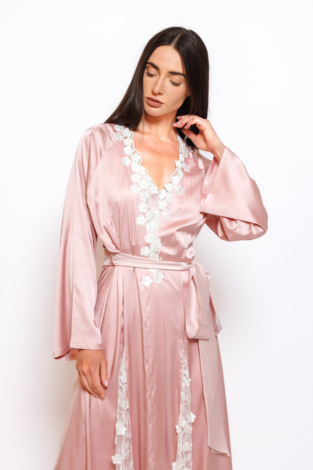 SILK NIGHTY AND ROBE W/LACE