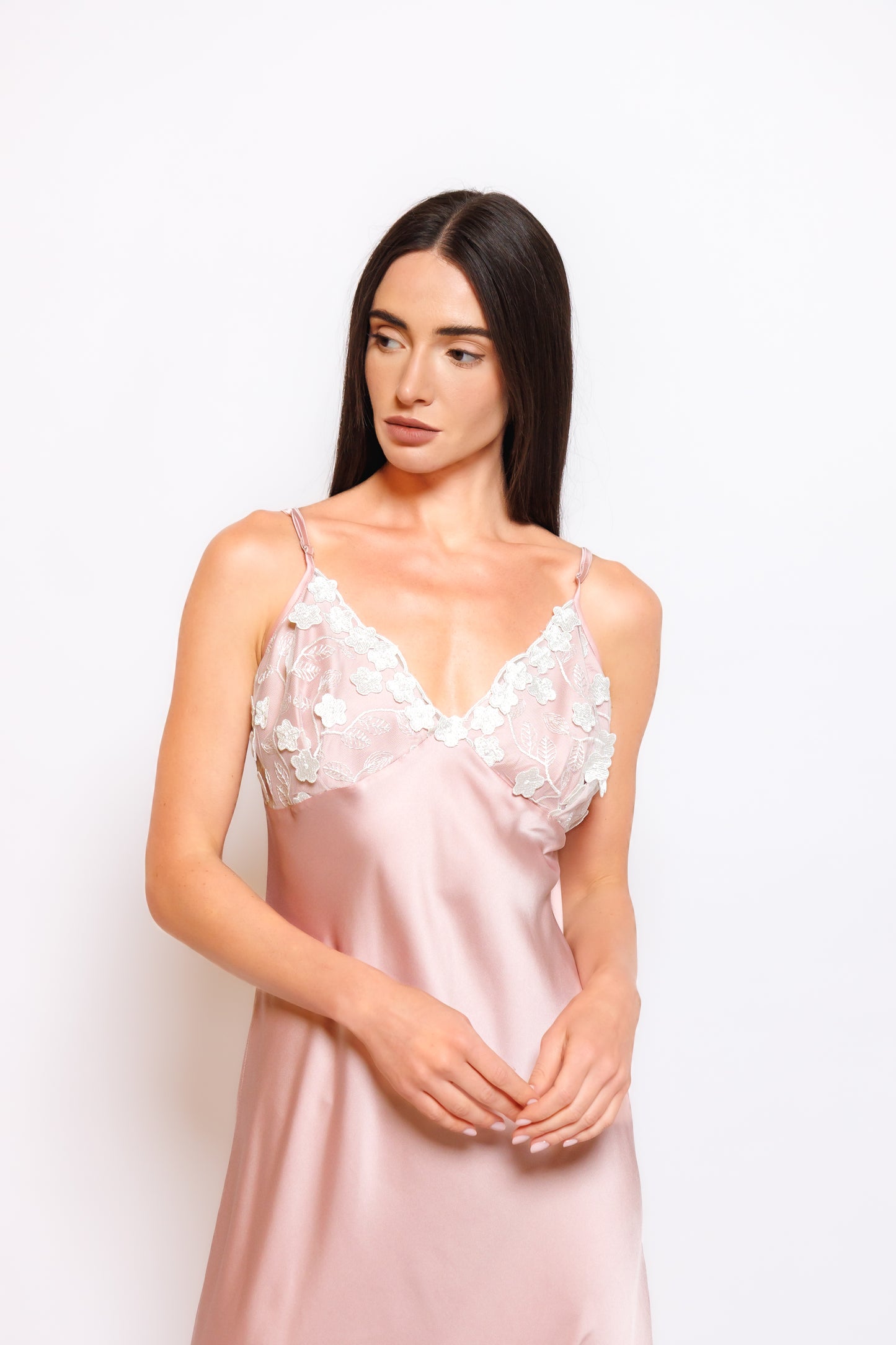 SILK NIGHTY AND ROBE W/LACE