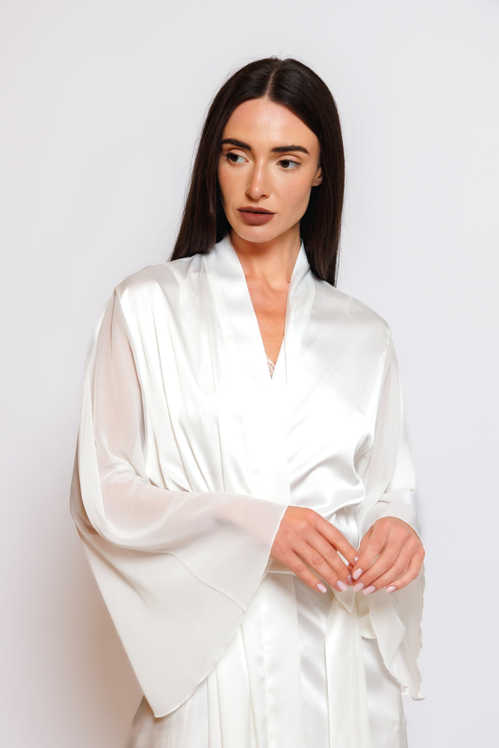 SILK NIGHTY AND ROBE W/CHIFFON HAND PART