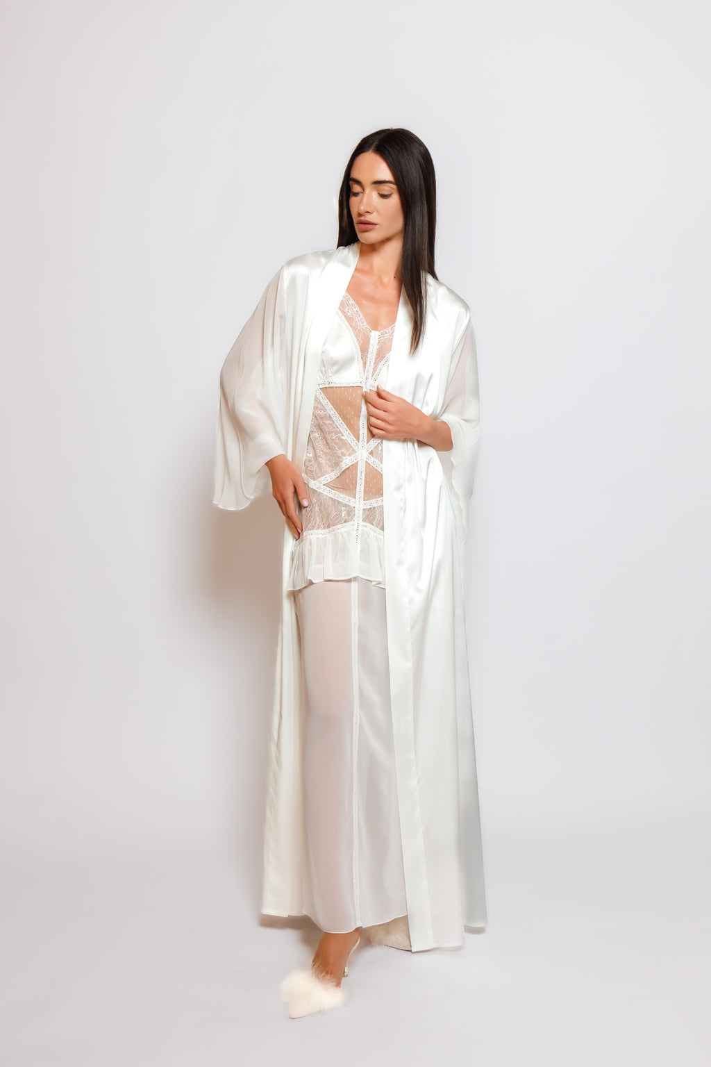 SILK NIGHTY AND ROBE W/CHIFFON HAND PART