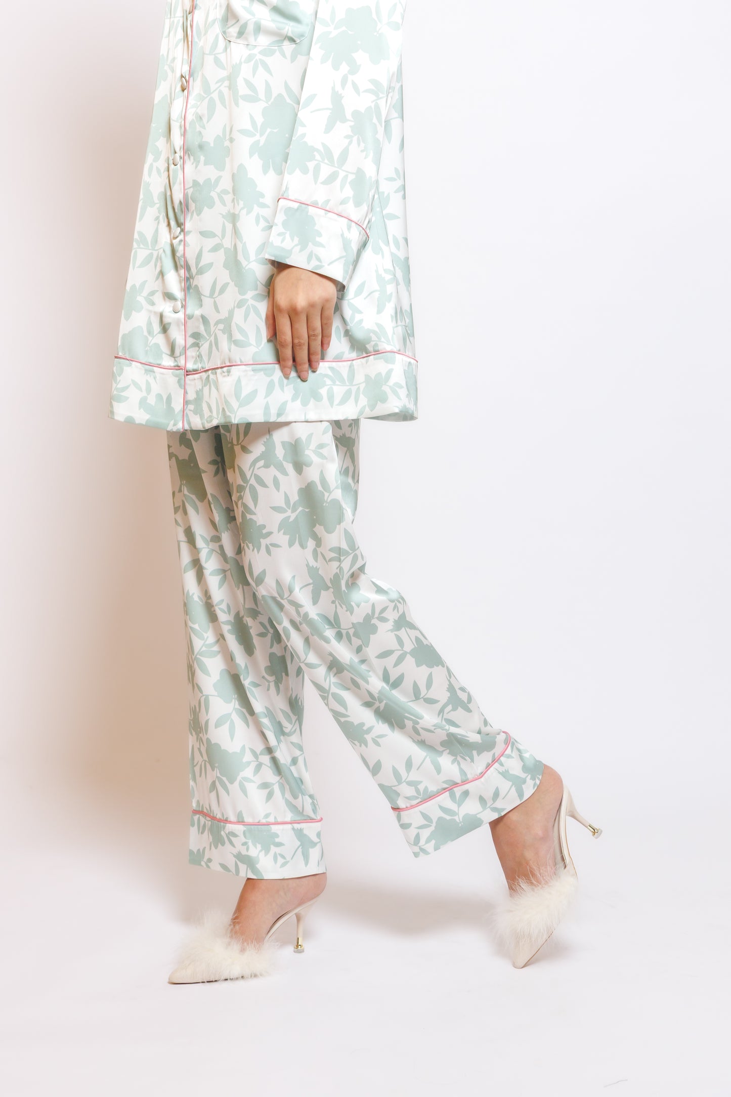PRINTED SILK 3 IN 1 PAJAMA  W/LONG ROBE