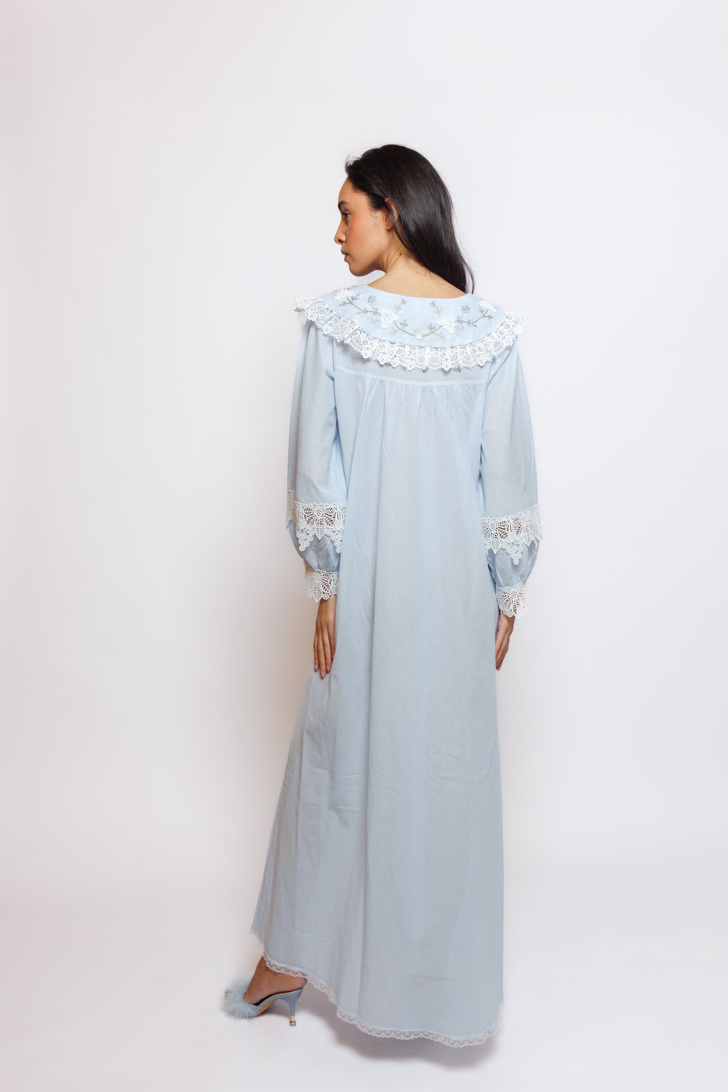 COTTON DRESS W/EMBROIDERY & LACE