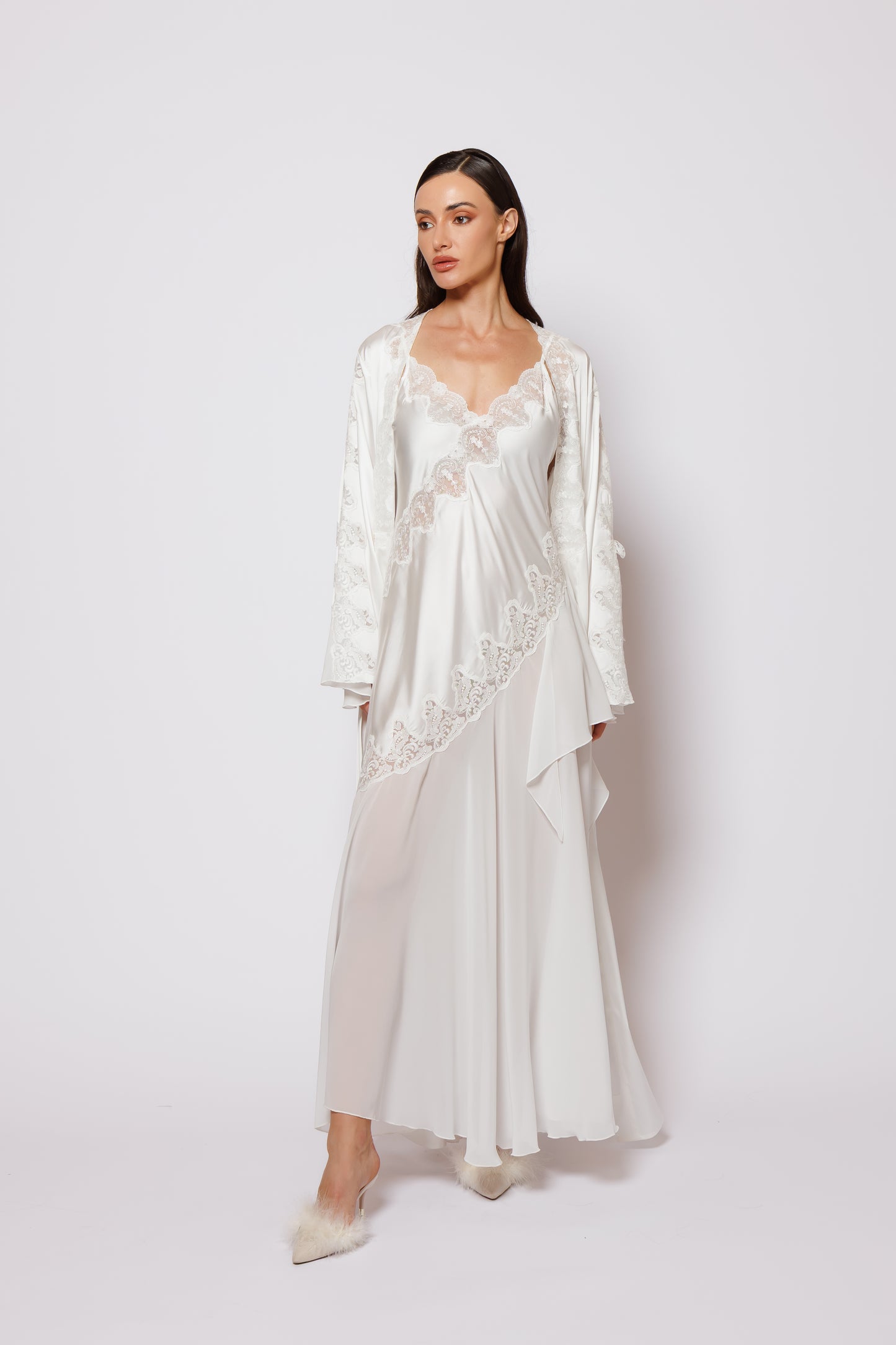 SILK NIGHTY ROBE W/LACE