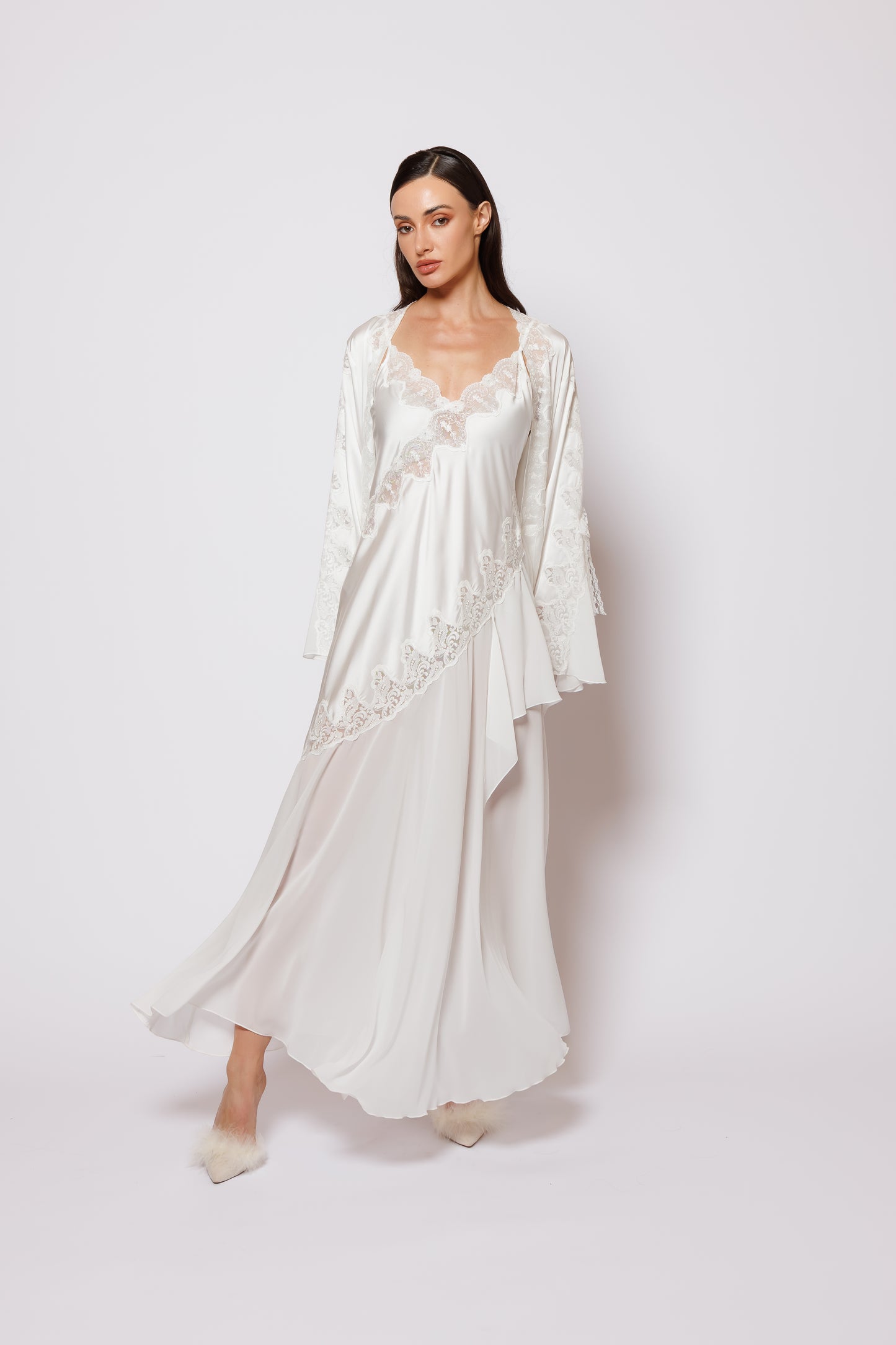 SILK NIGHTY ROBE W/LACE