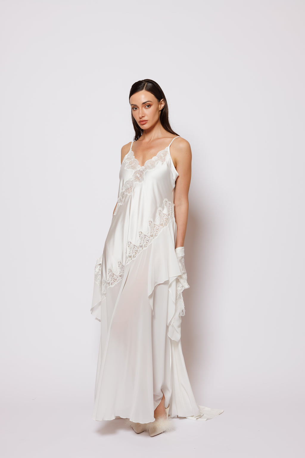 SILK NIGHTY ROBE W/LACE