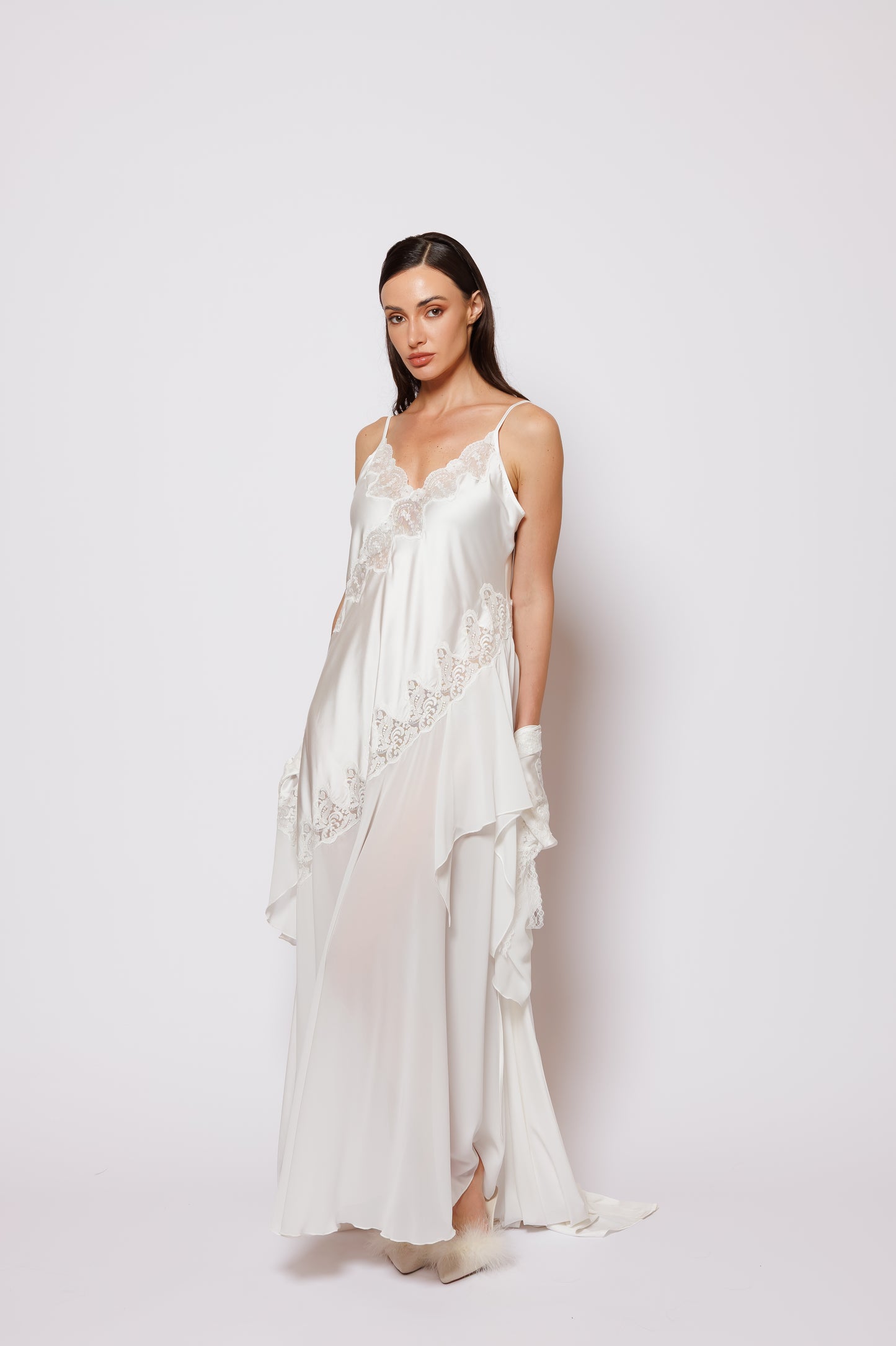 SILK NIGHTY ROBE W/LACE