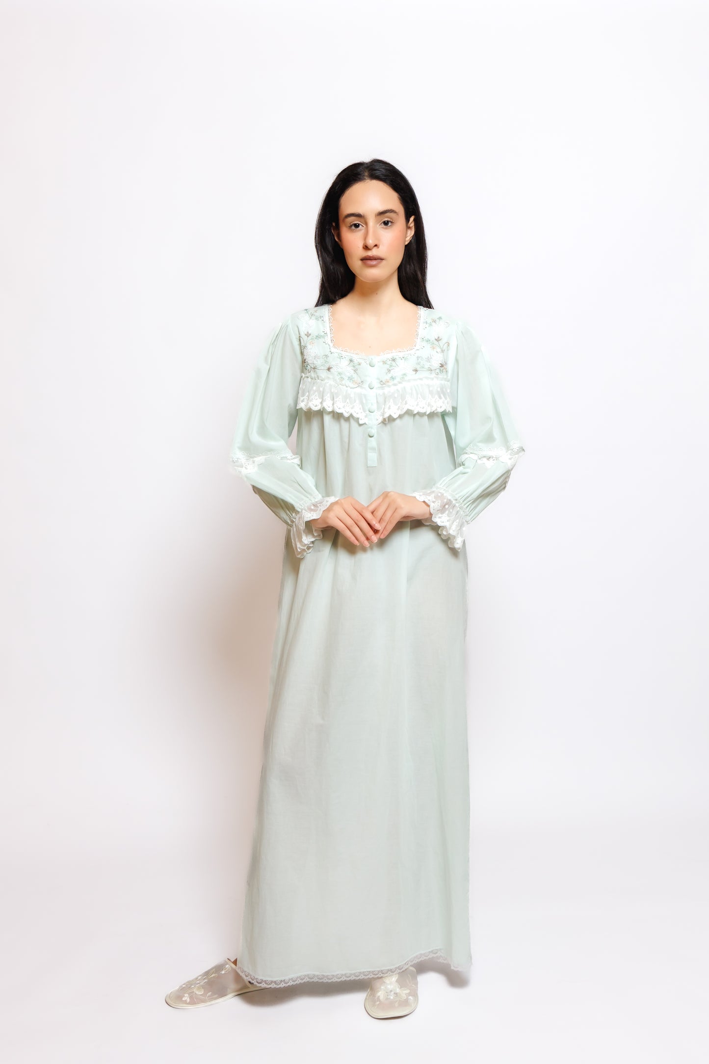 COTTON DRESS W/EMBROIDERY & LACE
