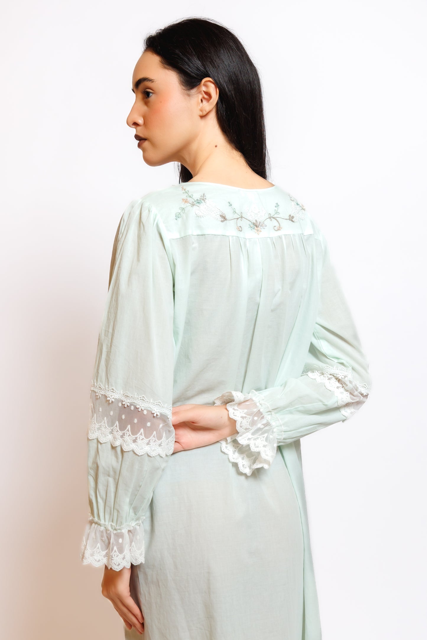 COTTON DRESS W/EMBROIDERY & LACE