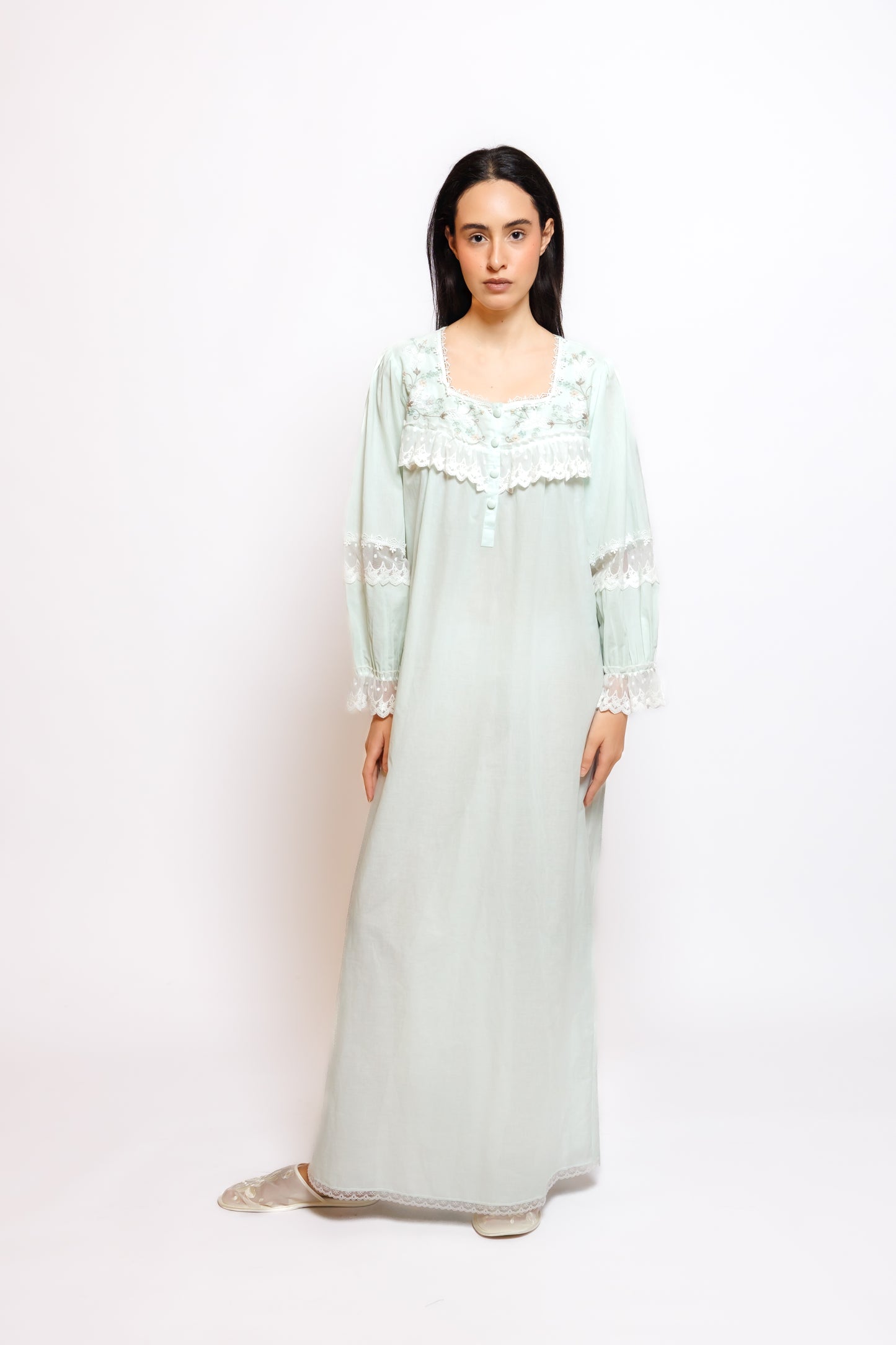 COTTON DRESS W/EMBROIDERY & LACE