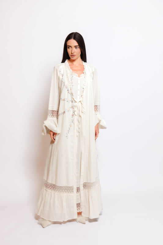 COTTON SET STYLE W/EMBROIDERY & LACE