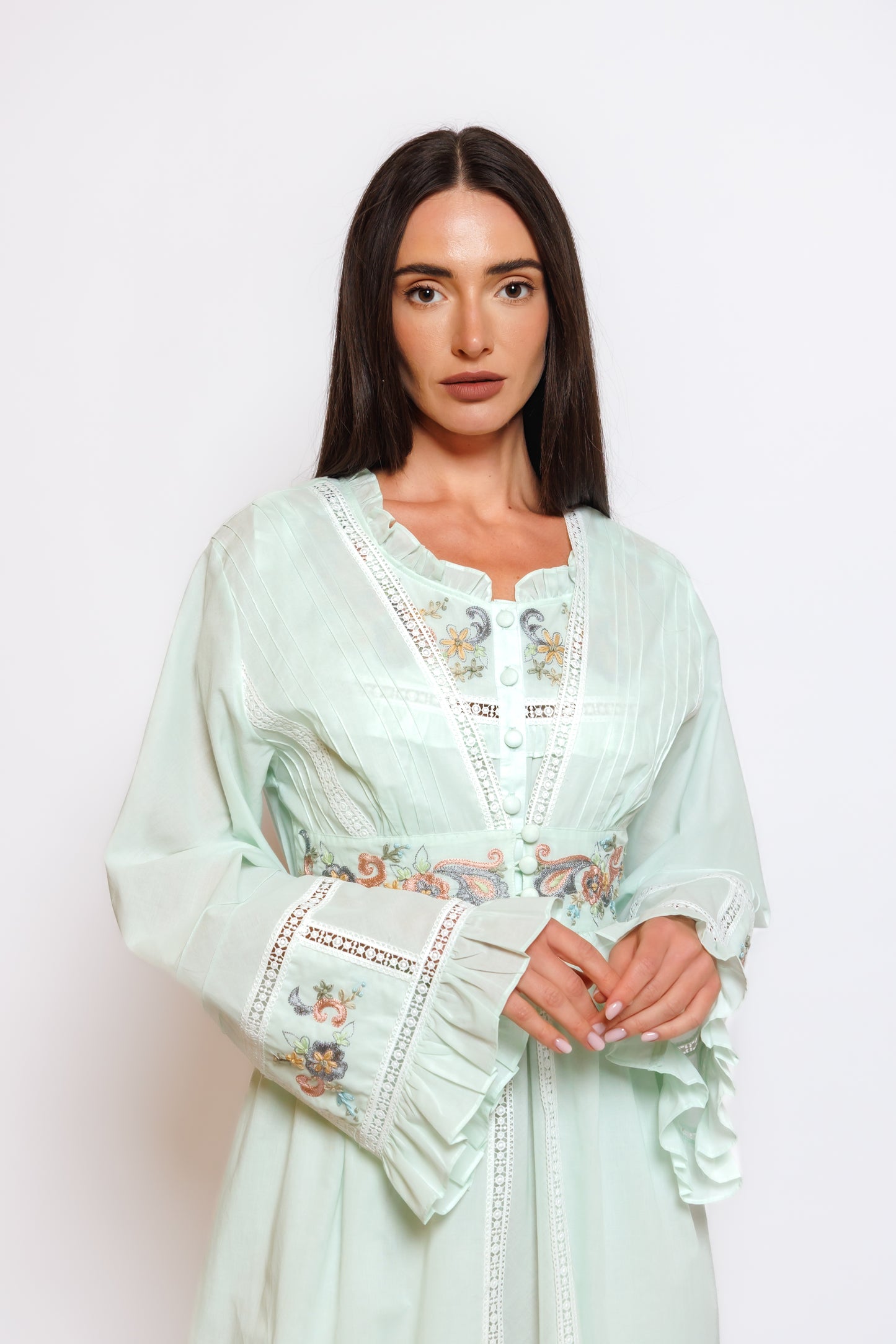 COTTON NIGHTY & ROBE W/ EMBROIDERY