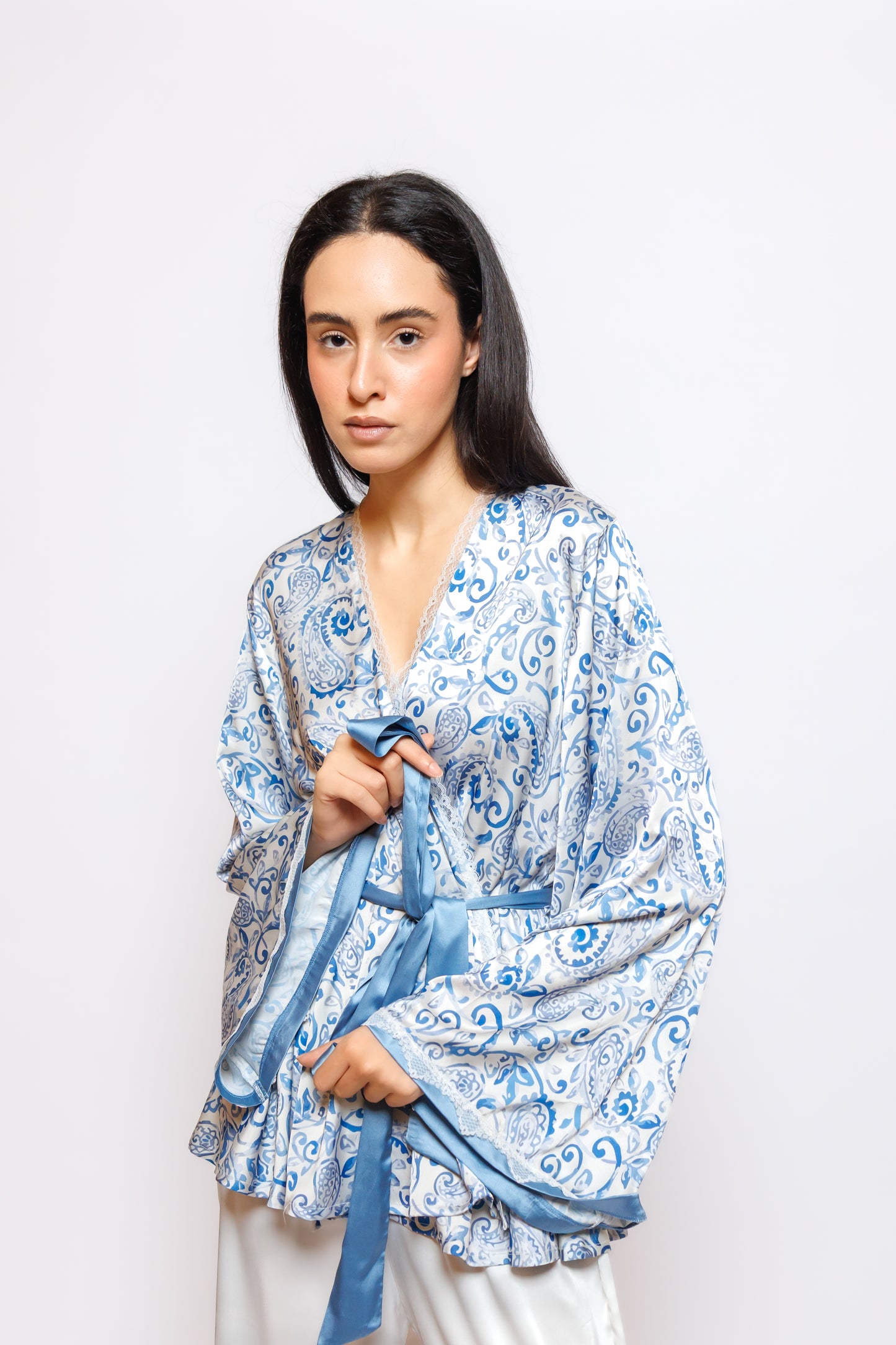 PRINTED SILK 2 IN 1 PLAIN WHITE PAJAMA