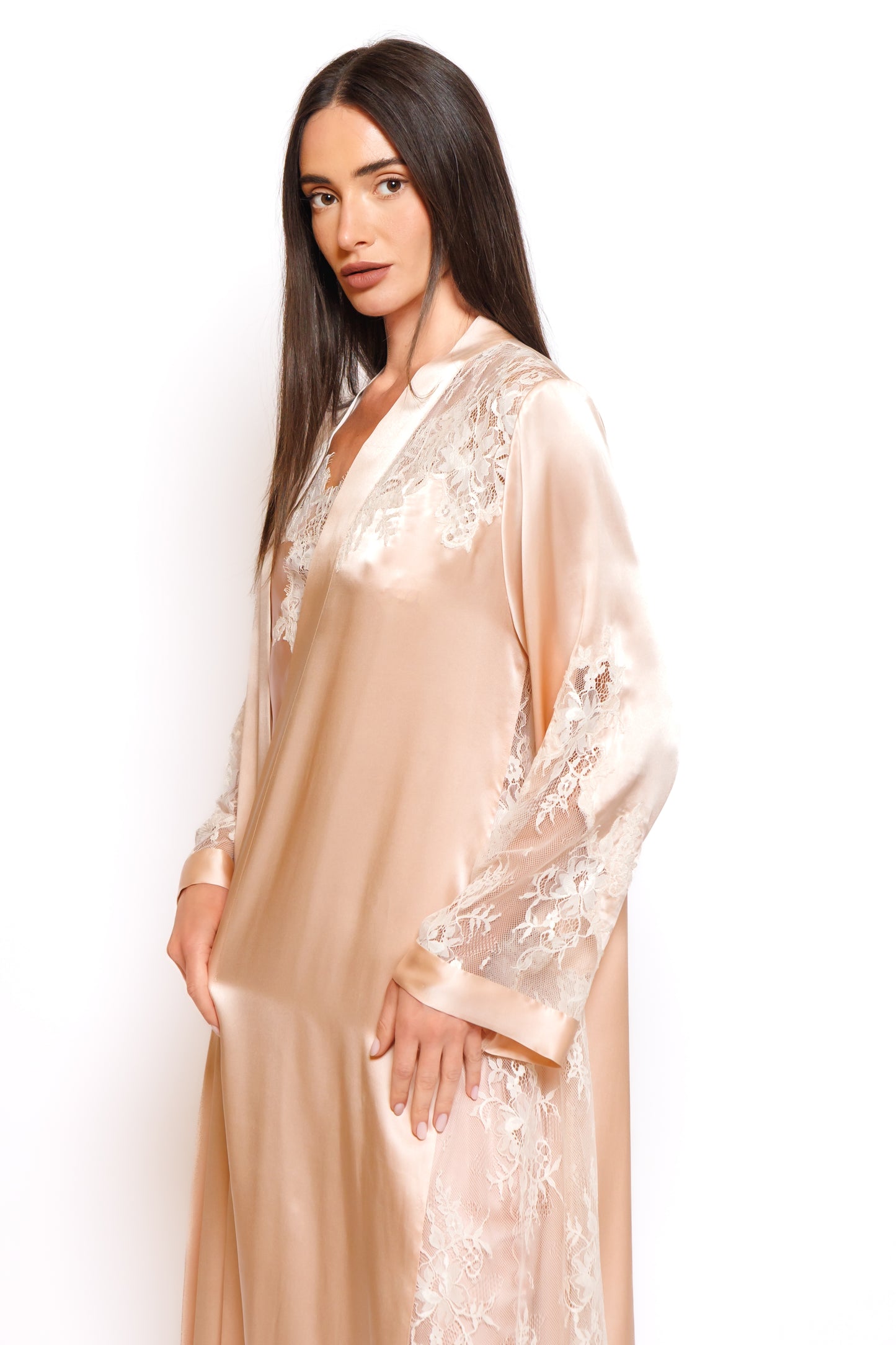 SILK NIGHTY AND ROBE W/LACE