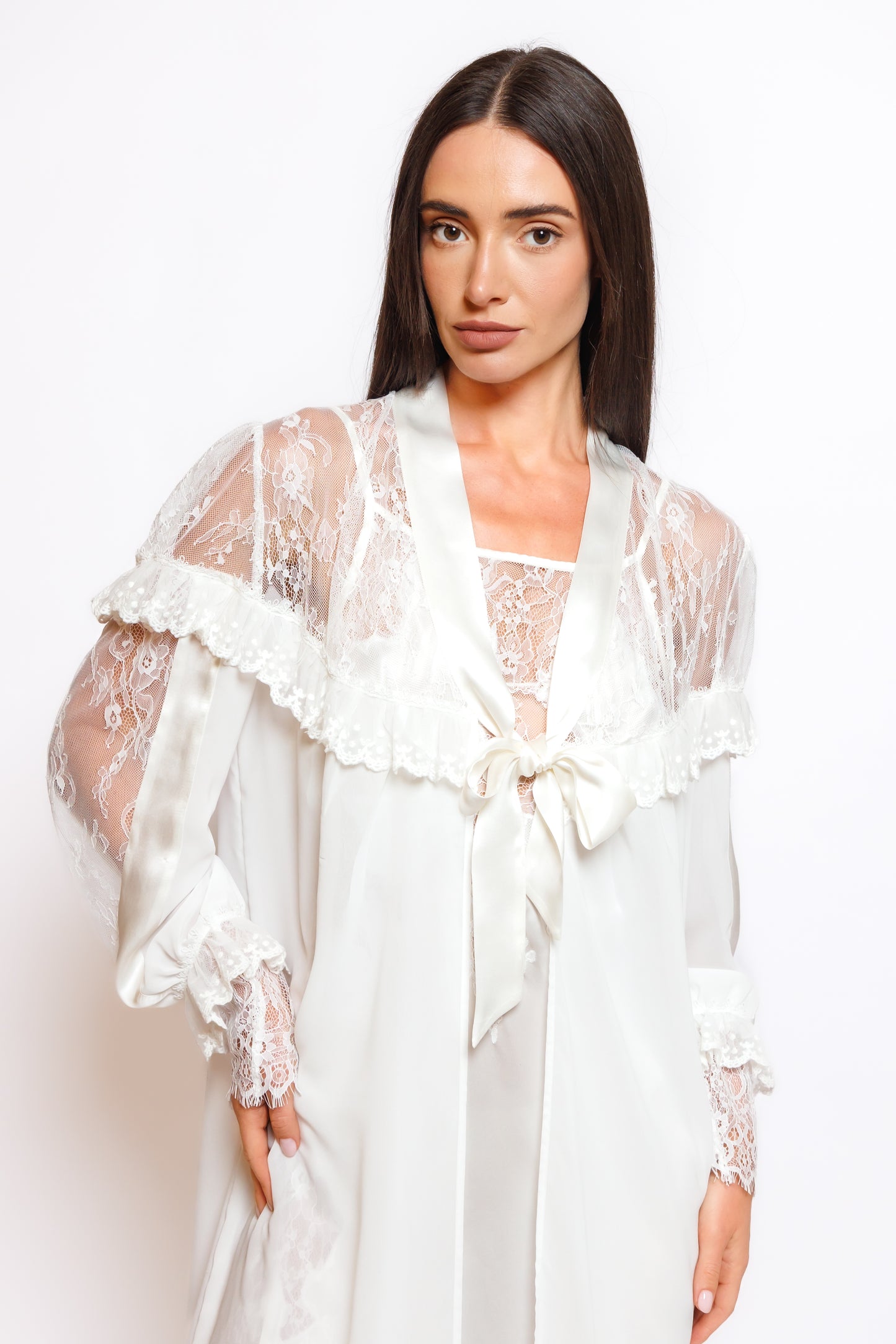 SILK NIGHTY AND ROBE W/LACE