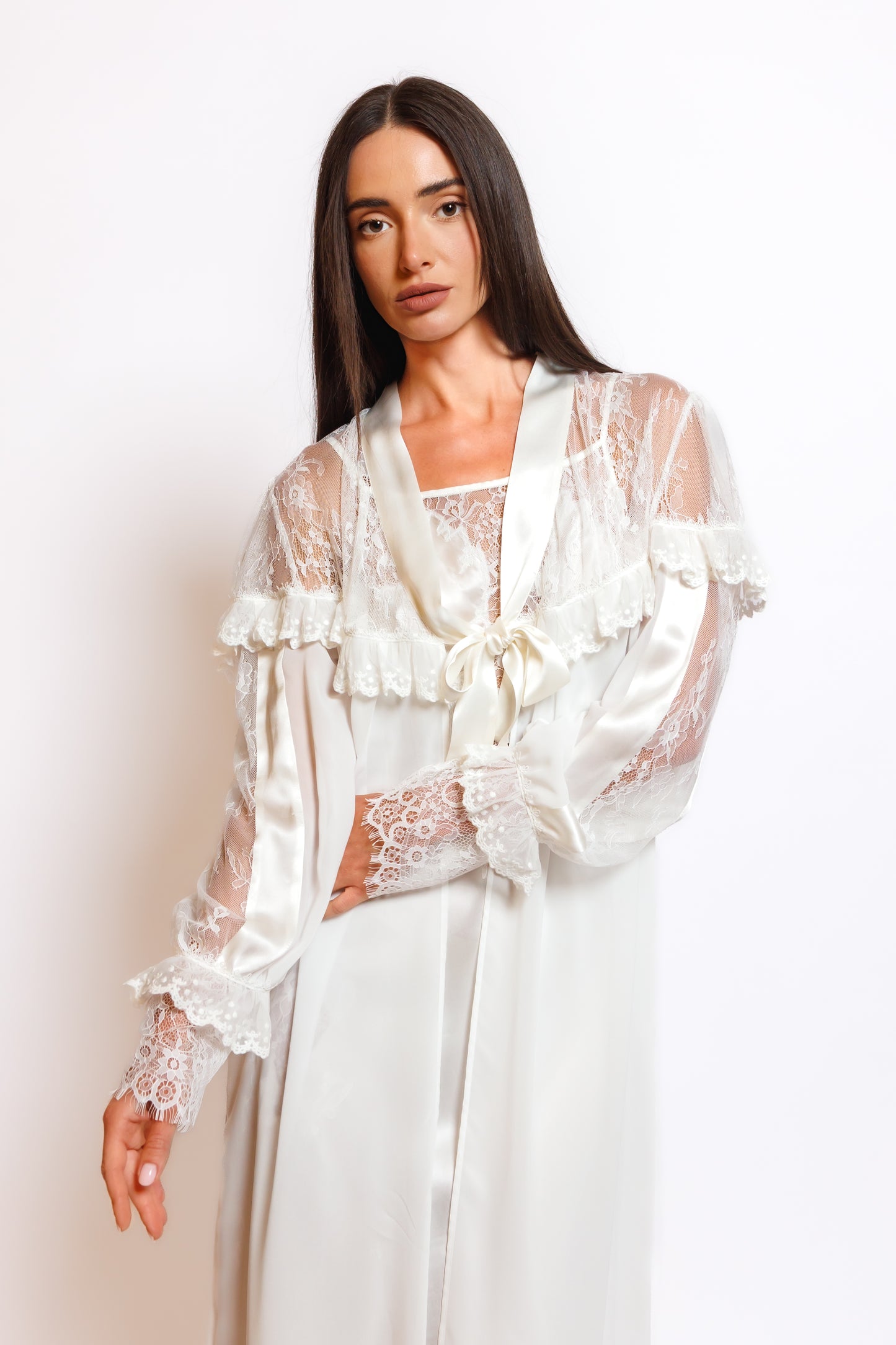 SILK NIGHTY AND ROBE W/LACE