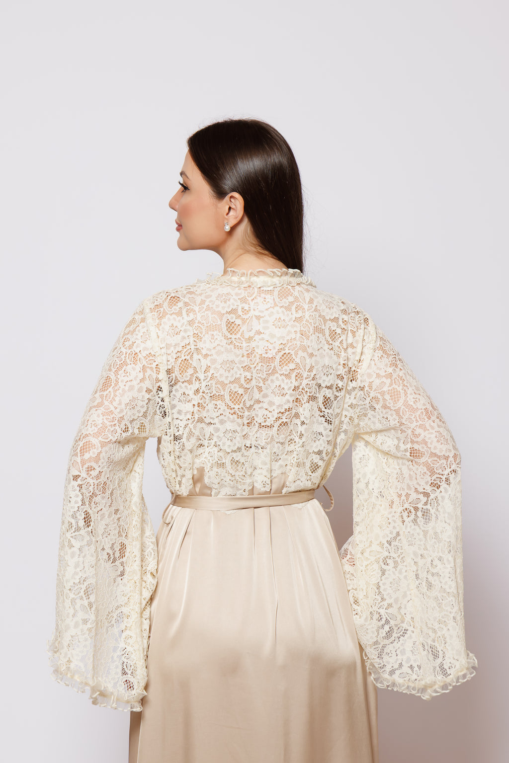 set silk of beige
