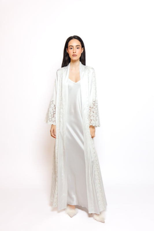 SILK NIGHTY AND ROBE W/LACE