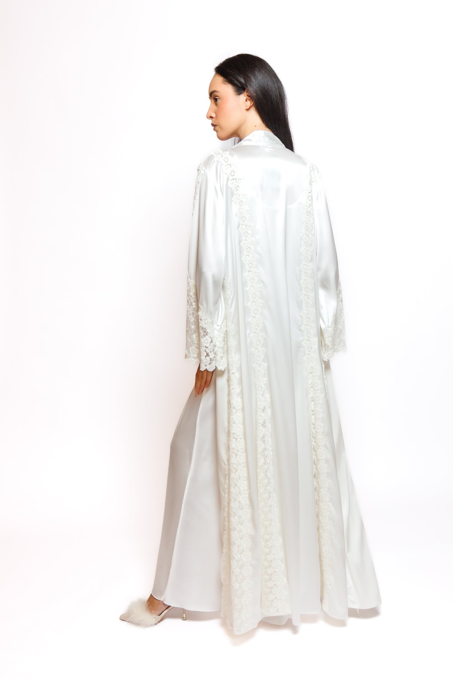 SILK NIGHTY AND ROBE W/LACE