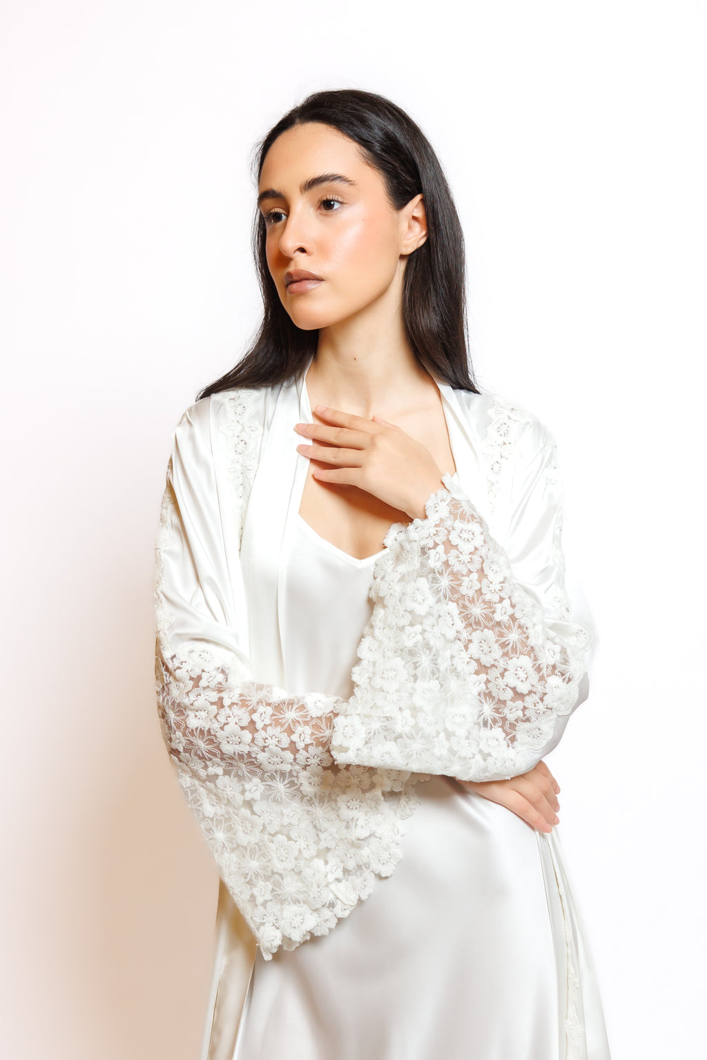 SILK NIGHTY AND ROBE W/LACE