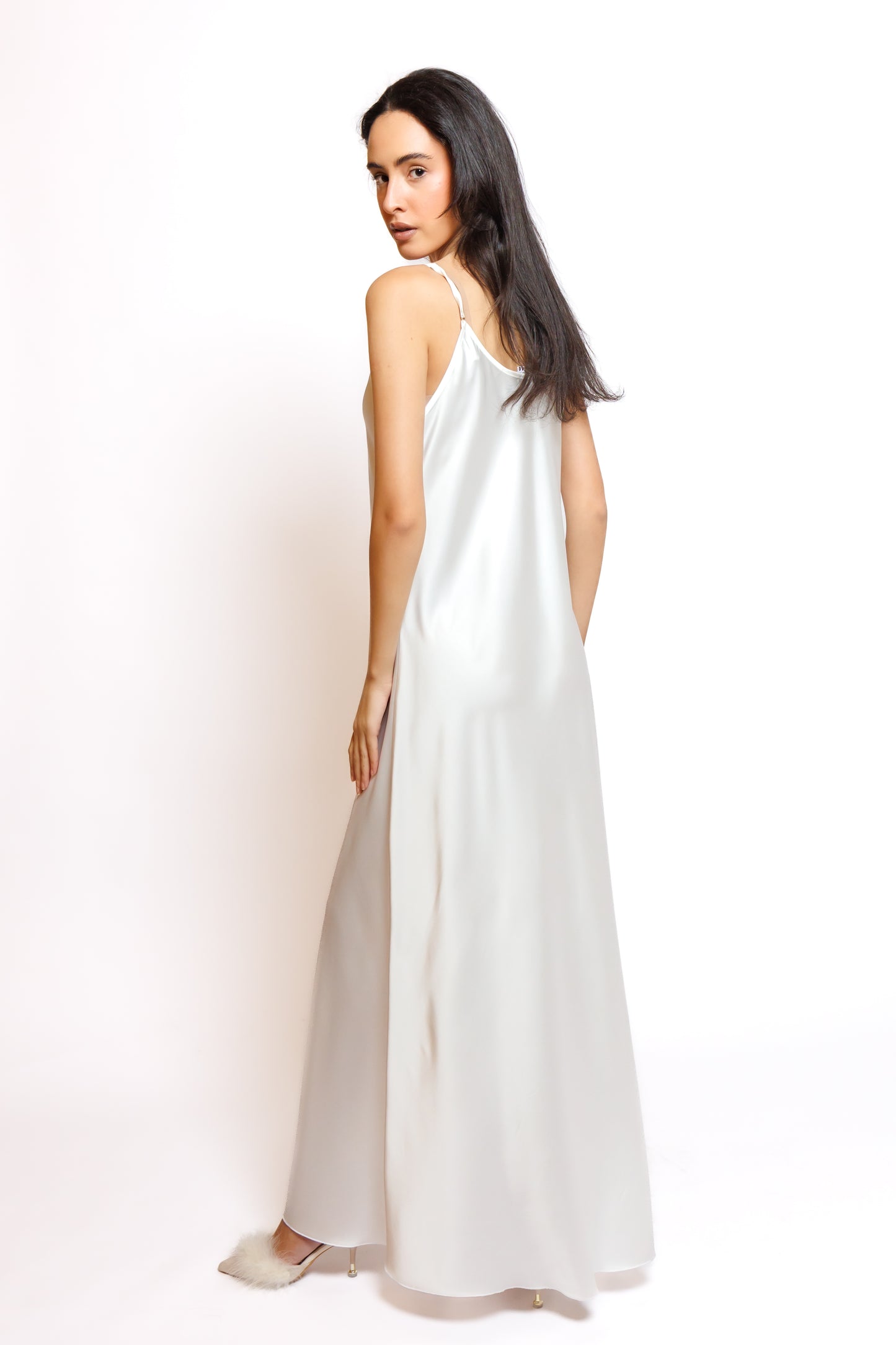 SILK NIGHTY AND ROBE W/LACE